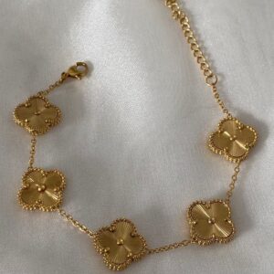 Elegant Gold-Tone Clover Link Bracelet