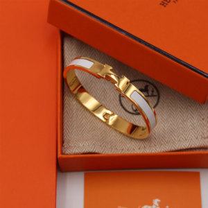 Luxury Gold-Tone Bangle Bracelet with White Enamel Inlay